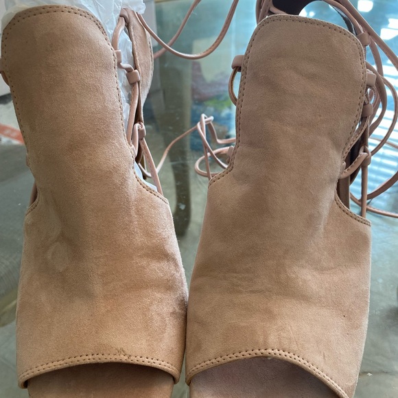 H by Halston Blushed colored sling back 9.5 - Picture 12 of 15